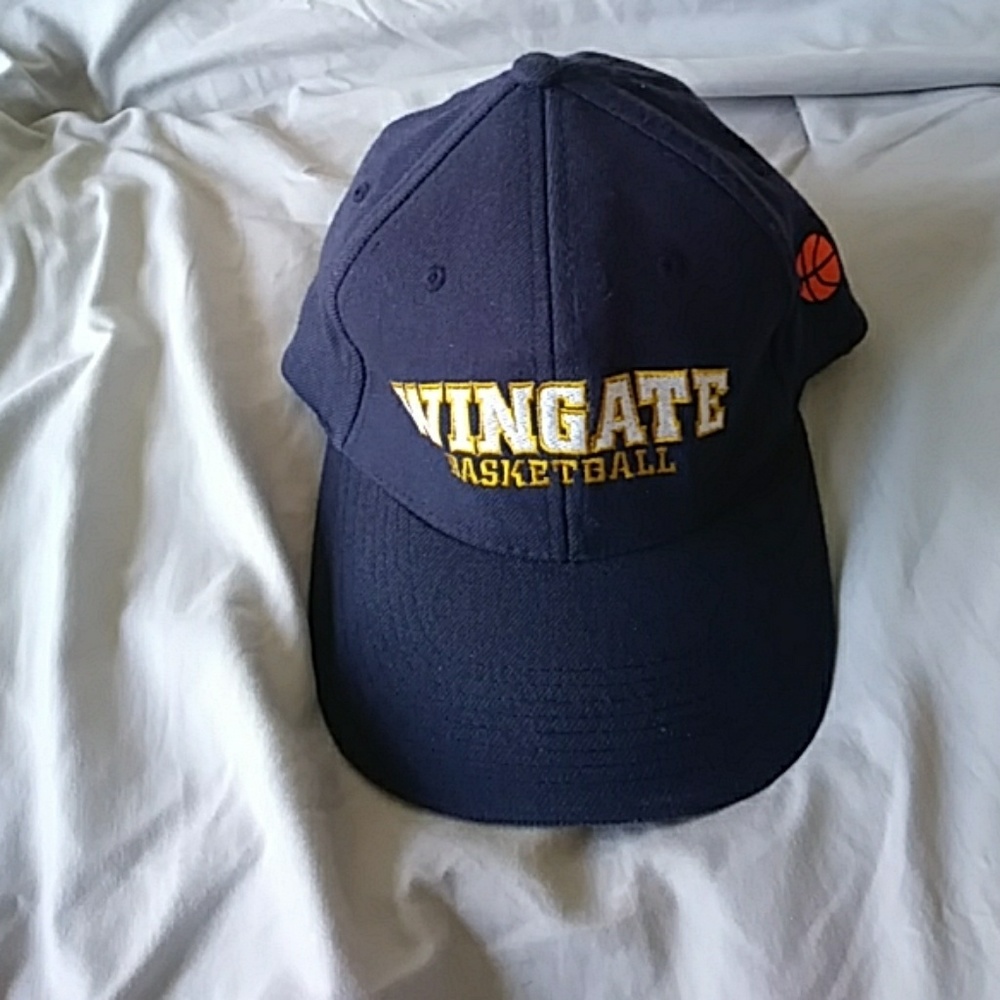 Wingate University hat SZ small medium $28 + gift